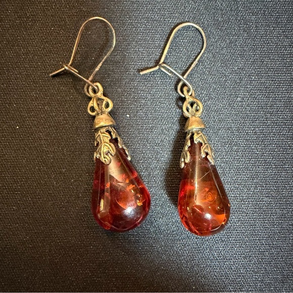 Jewelry - Elegant Gold and Red Teardrop Earrings